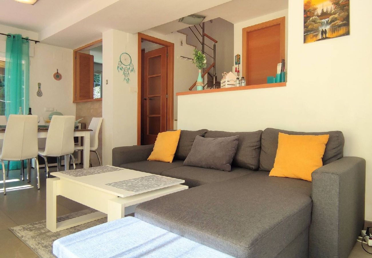 Casa adosada en Peñiscola - Tabarca - Chalet con jardín y piscina comunitaria 