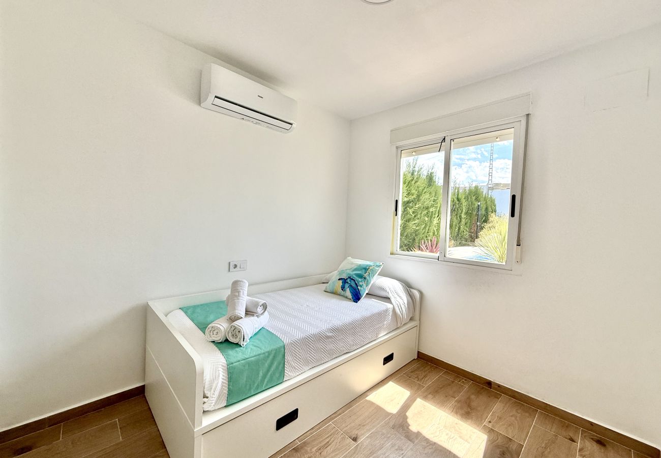 Chalet en Peñiscola - Villa Alba - Chalet mediterráneo con piscina privada y solárium
