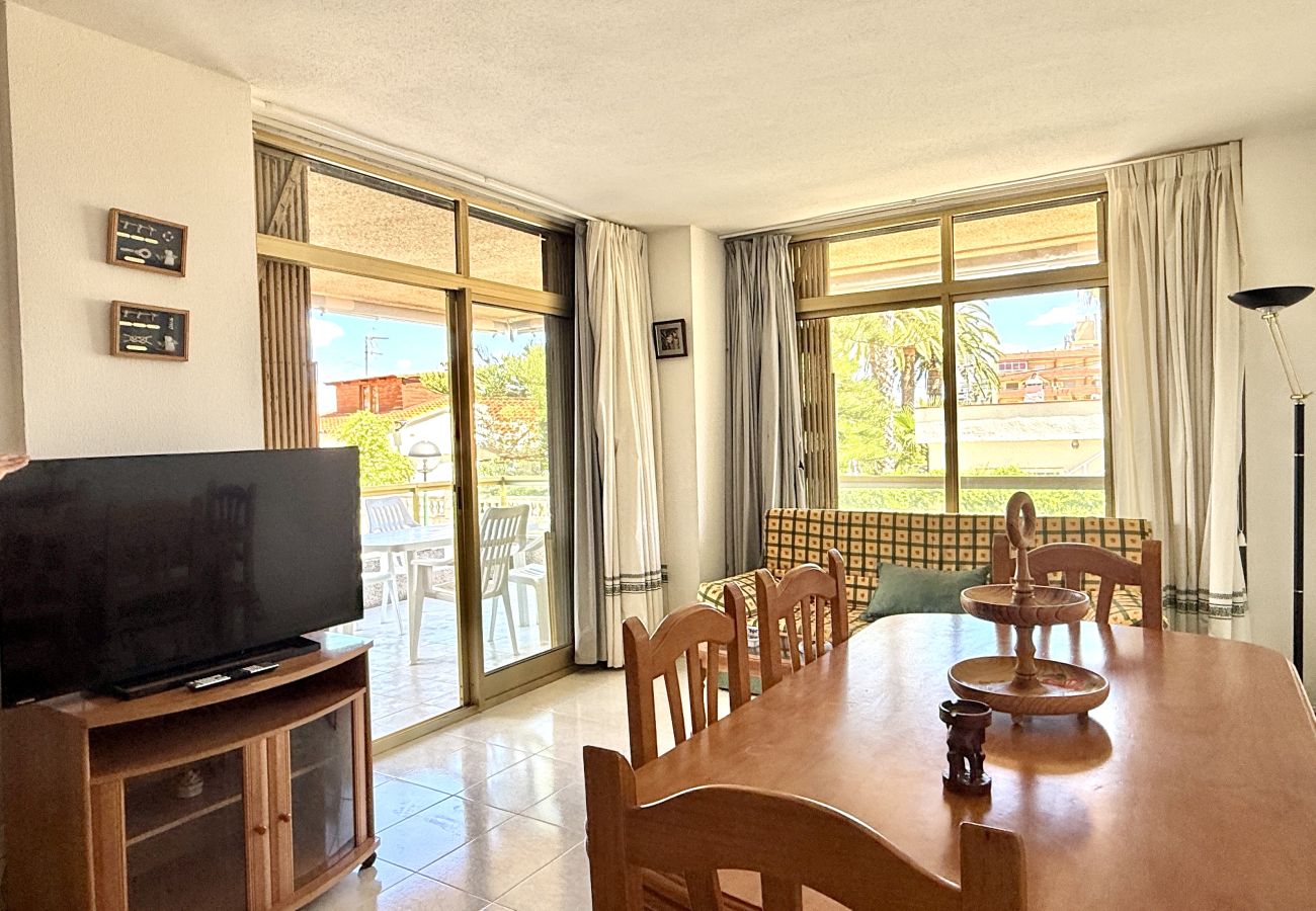 Apartamento en Peñiscola - 🌴 Apartamento con terraza a pasos de la playa y piscina comunitaria