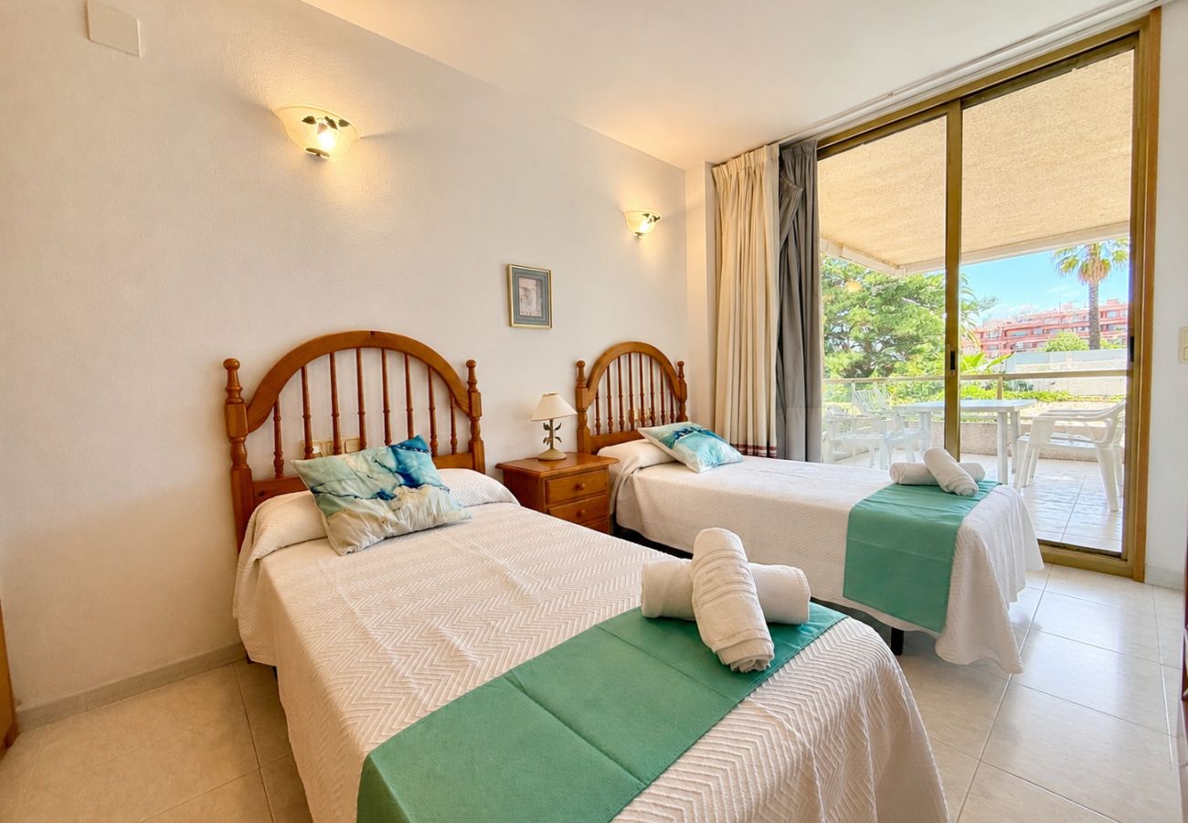 Apartamento en Peñiscola - 🌴 Apartamento con terraza a pasos de la playa y piscina comunitaria