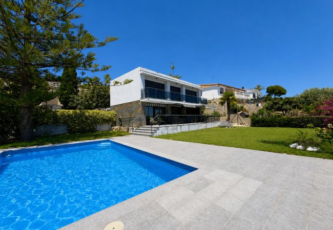 Villa en Peñiscola - Villa Canestel - Piscina privada con vistas al mar y Castillo