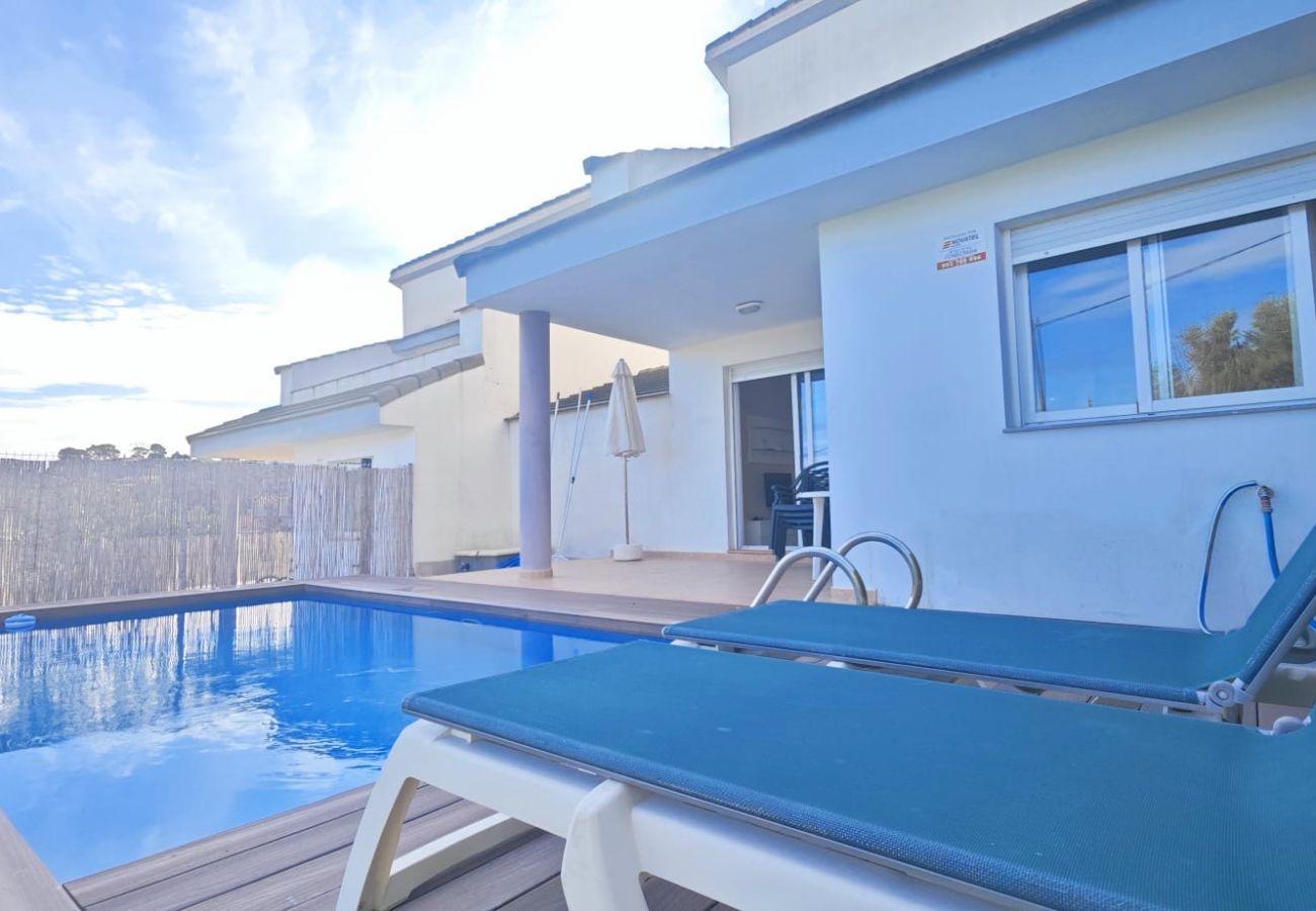 Chalet en Peñiscola - Villa los Naranjos - Villa con piscina privada y terraza a un paseo del centro