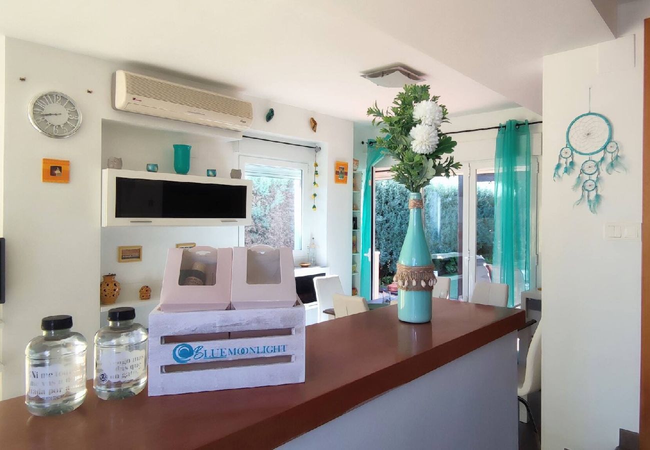 Terraced House in Peñiscola - Tabarca - Chalet con jardín y piscina comunitaria 