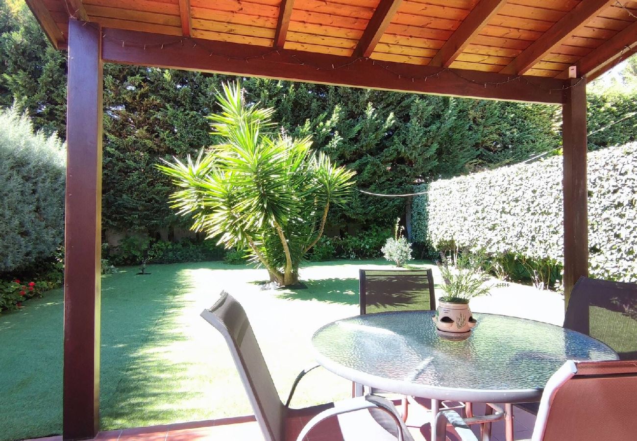 Terraced House in Peñiscola - Tabarca - Chalet con jardín y piscina comunitaria 
