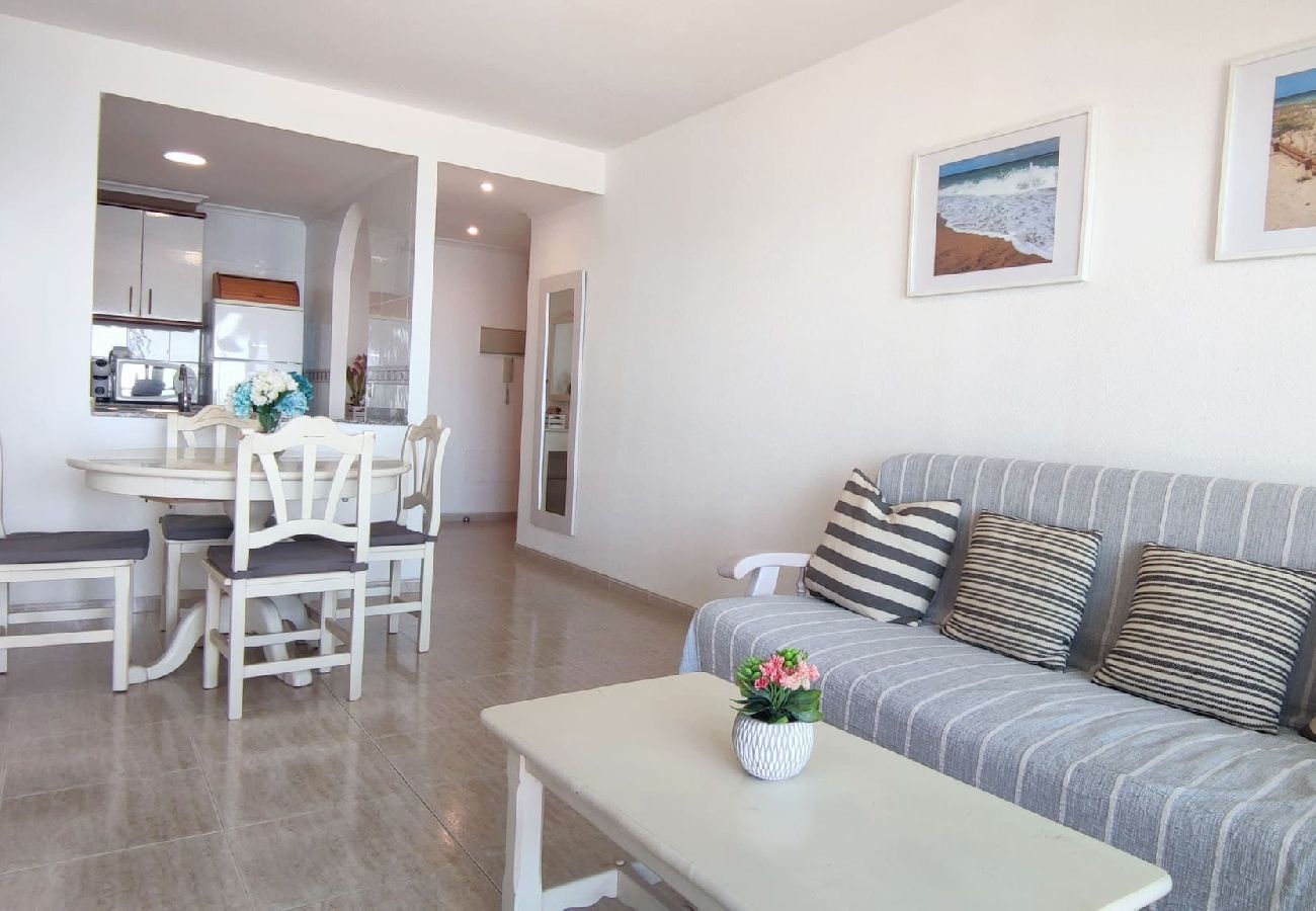 Apartment in Peñiscola - Baix Maestrat - Apartamento en 1ª línea de playa 