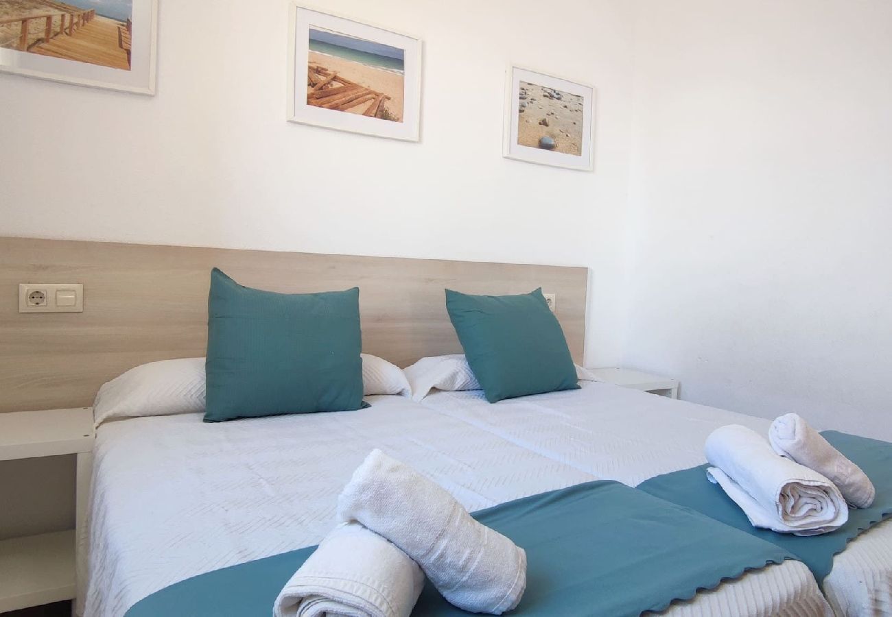 Apartment in Peñiscola - Baix Maestrat - Apartamento en 1ª línea de playa 