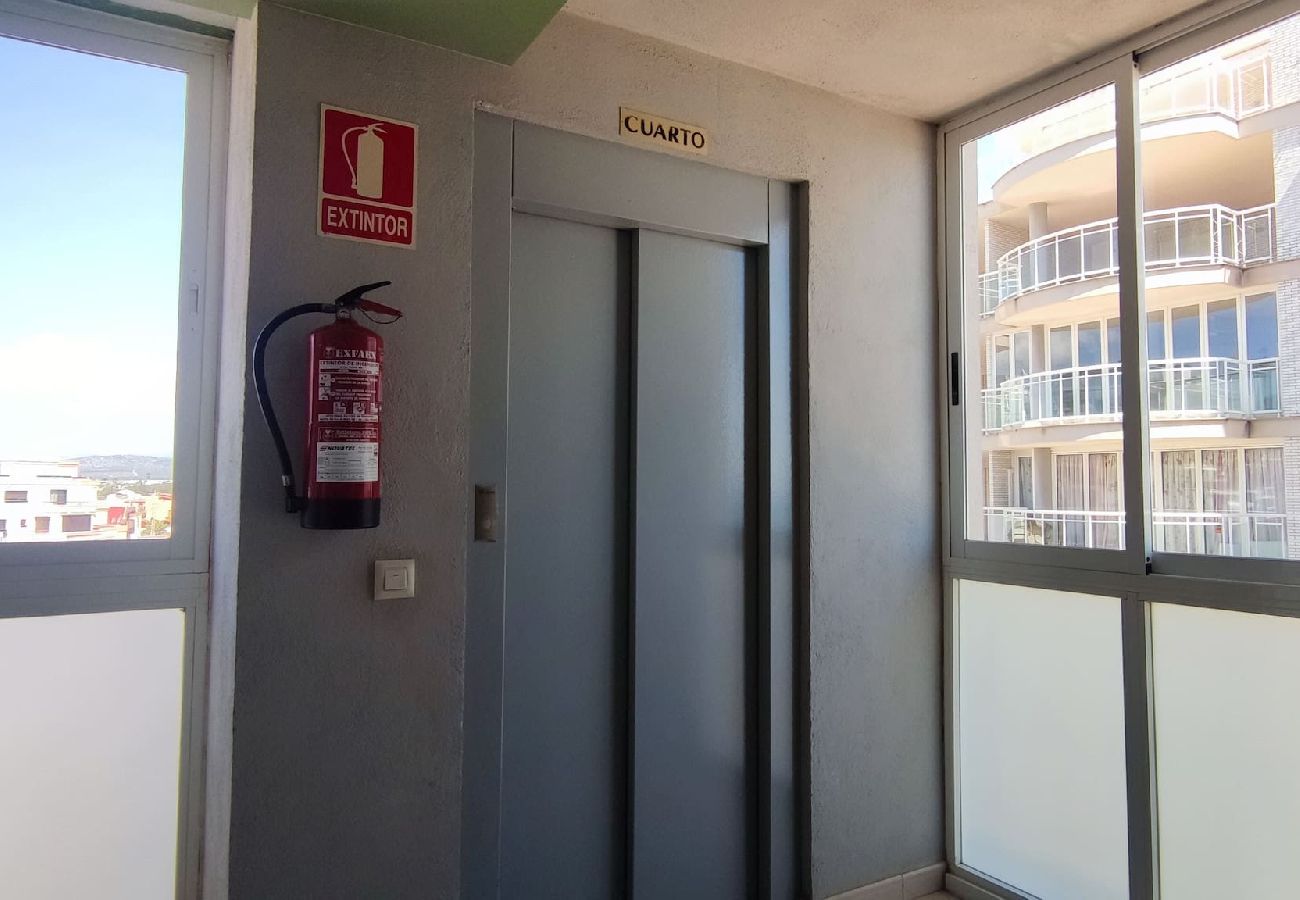 Apartment in Peñiscola - Baix Maestrat - Apartamento en 1ª línea de playa 