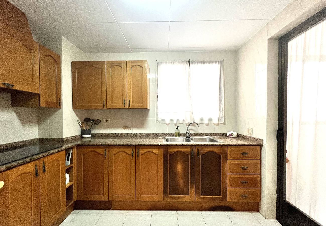 Apartment in Peñiscola - Albatros Ii – Seafront Apartment 
