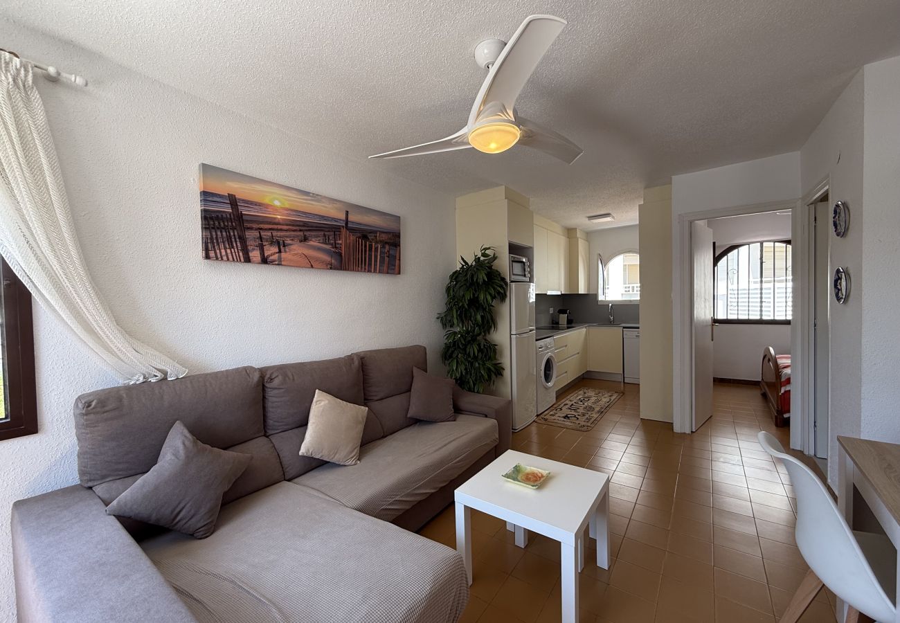 Terraced House in Peñiscola - Terraced house in the Peñíscola residential area, first line