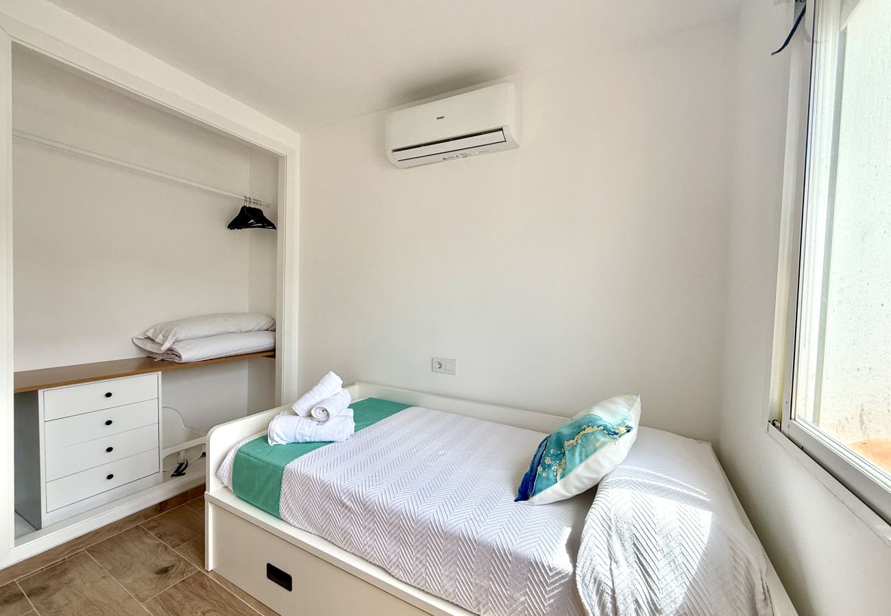 Chalet in Peñiscola - Villa Alba - Mediterranean villa with private pool and solarium