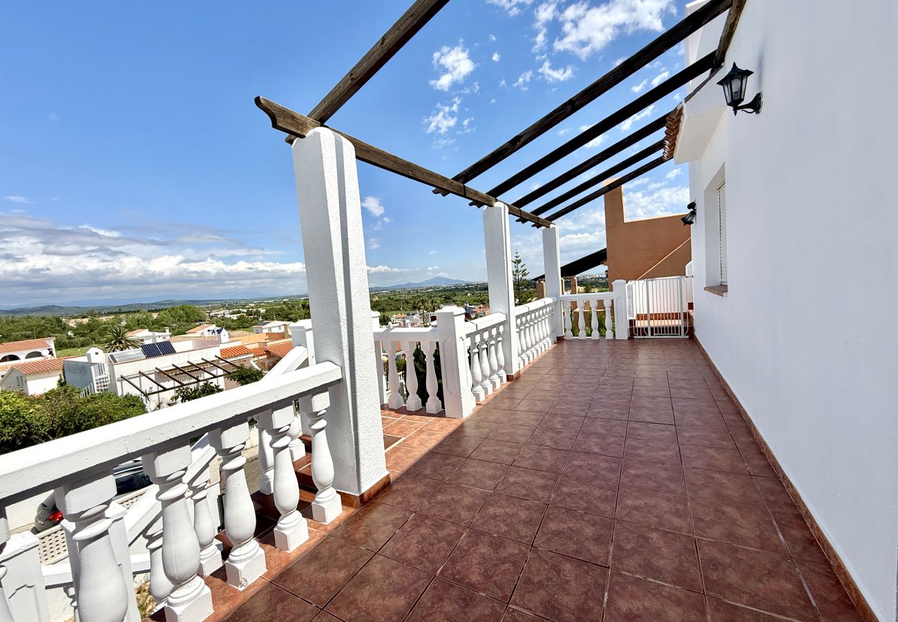 Chalet in Peñiscola - Villa Alba - Mediterranean villa with private pool and solarium