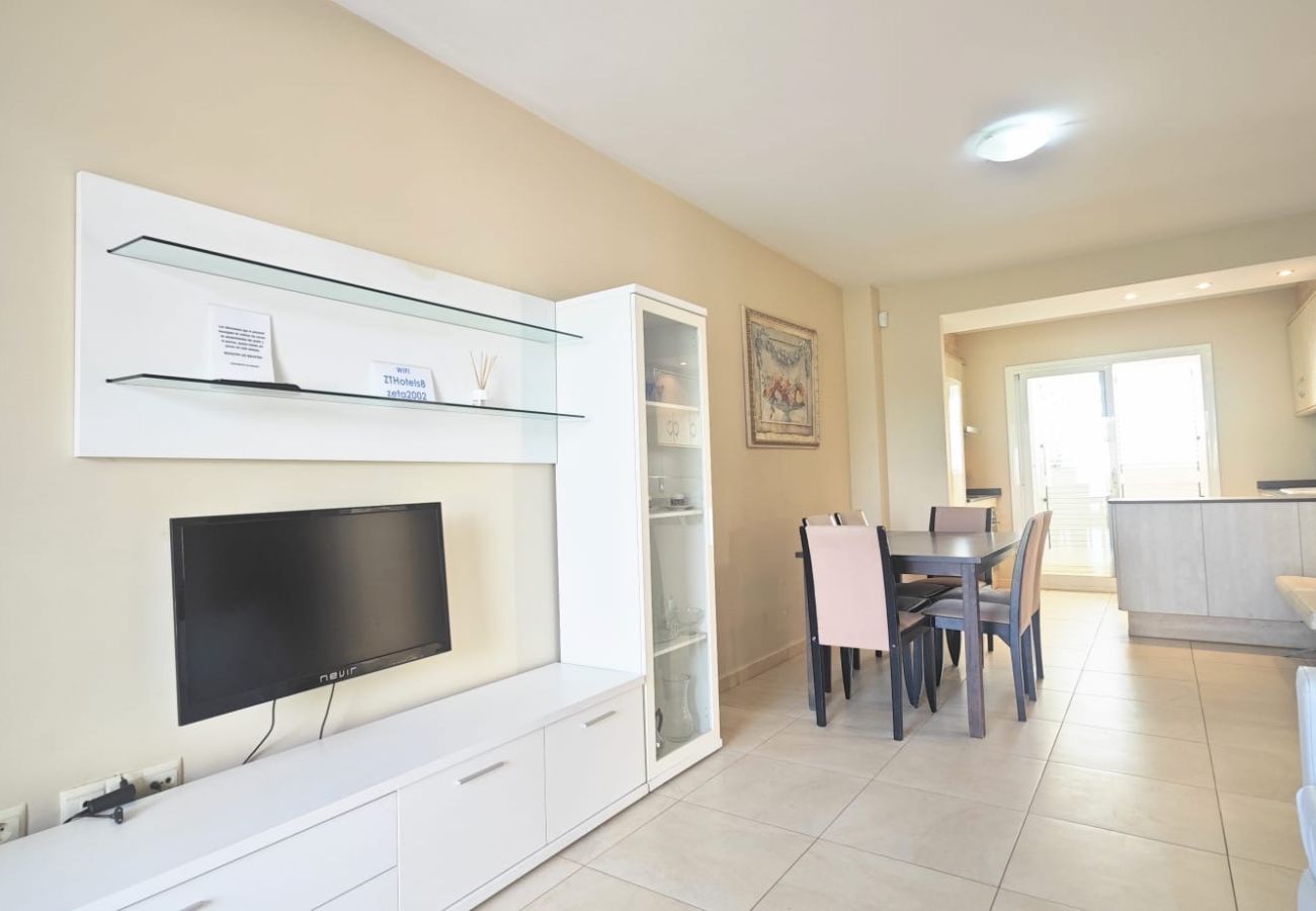 Chalet in Peñiscola - Villa Los Naranjos – Villa with Private Pool & Terrace Just a Short Walk from the Town Centre
