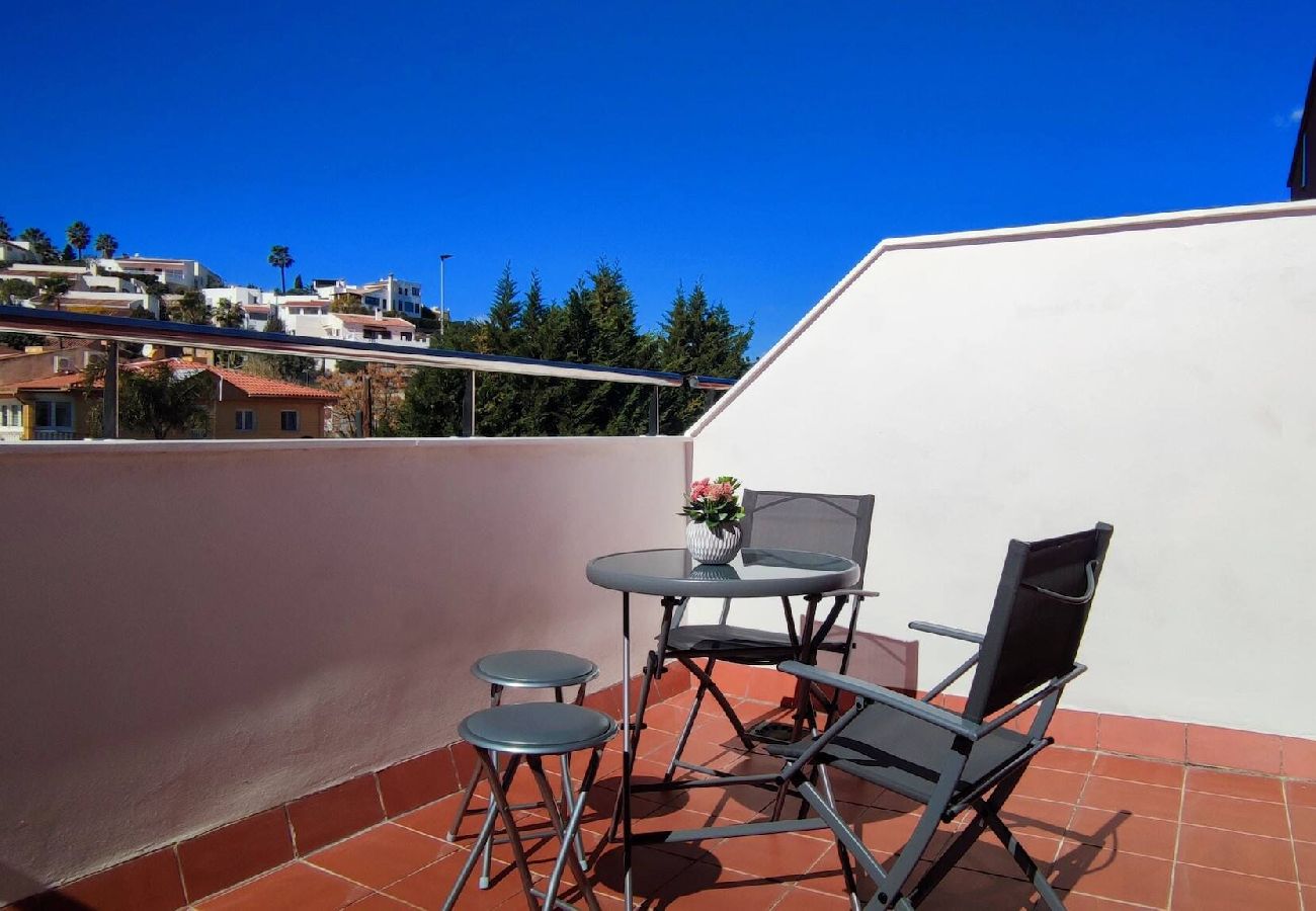 Maison mitoyenne à Peñiscola - Villa avec jardin commun et piscine 