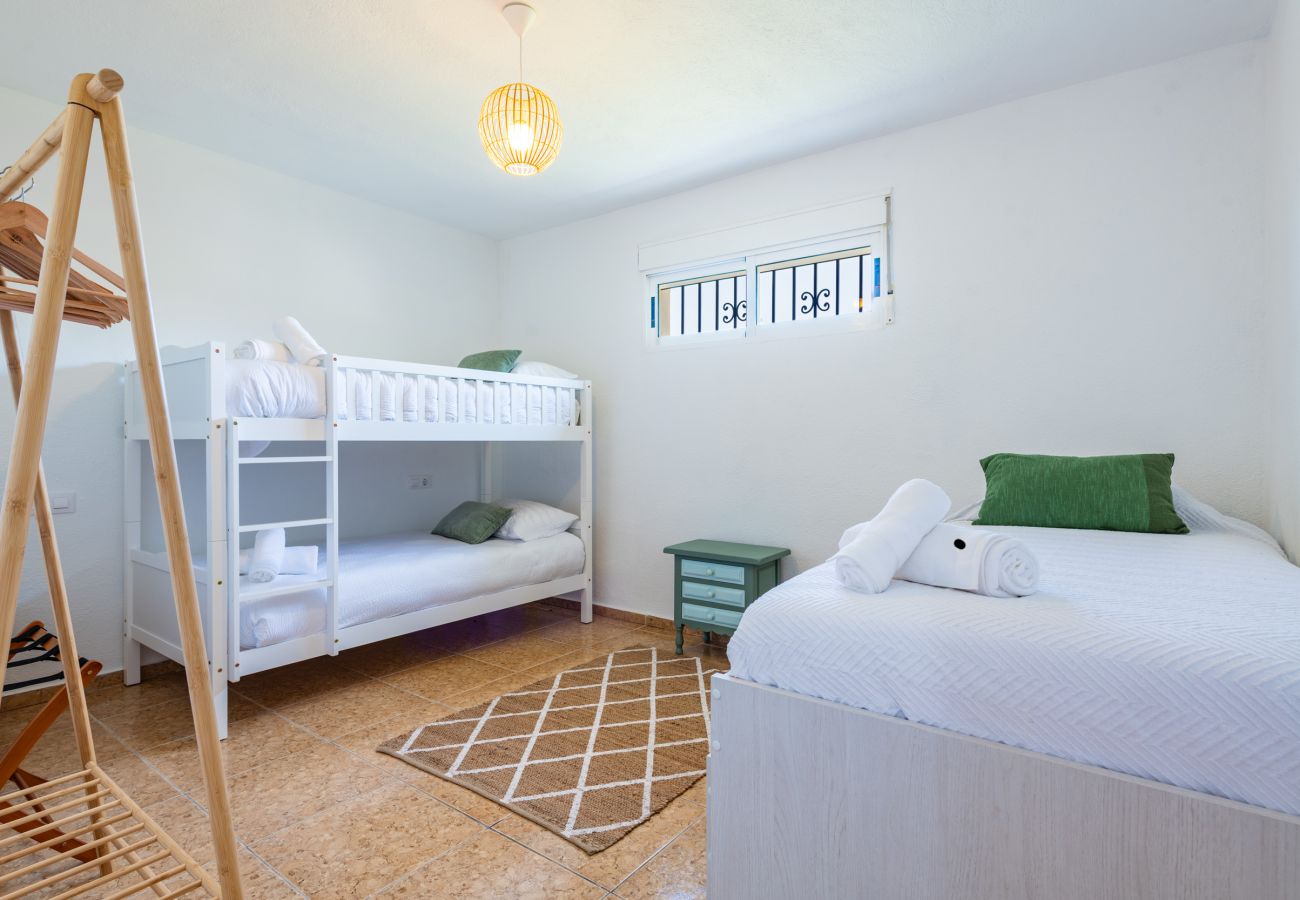 Villa à Peñiscola - 🌴 Villa del Mar - Villa méditerranéenne avec piscine et jardin privés