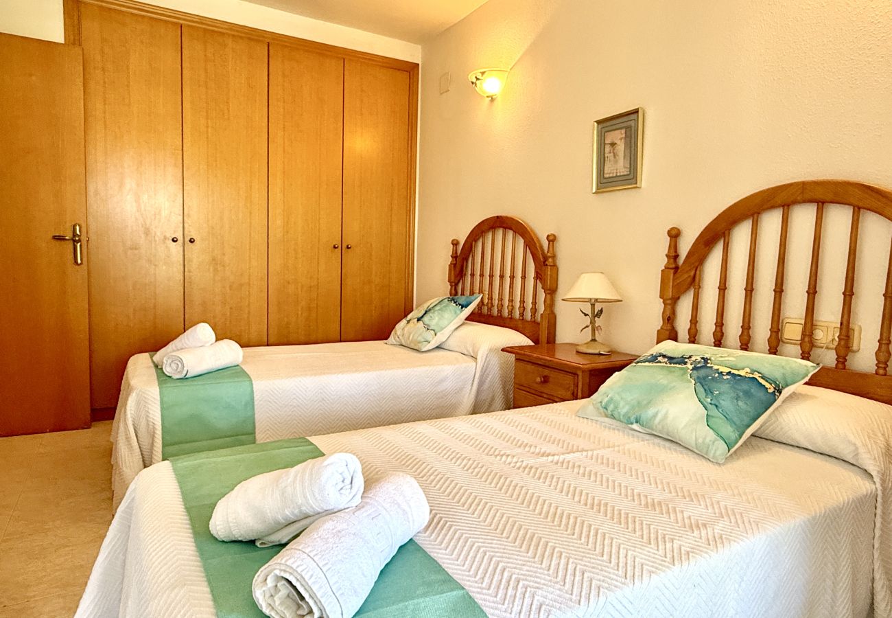 Appartement à Peñiscola - Mediterraneo - 🌴 Appartement avec terrasse à quelques pas de la plage et piscine commune