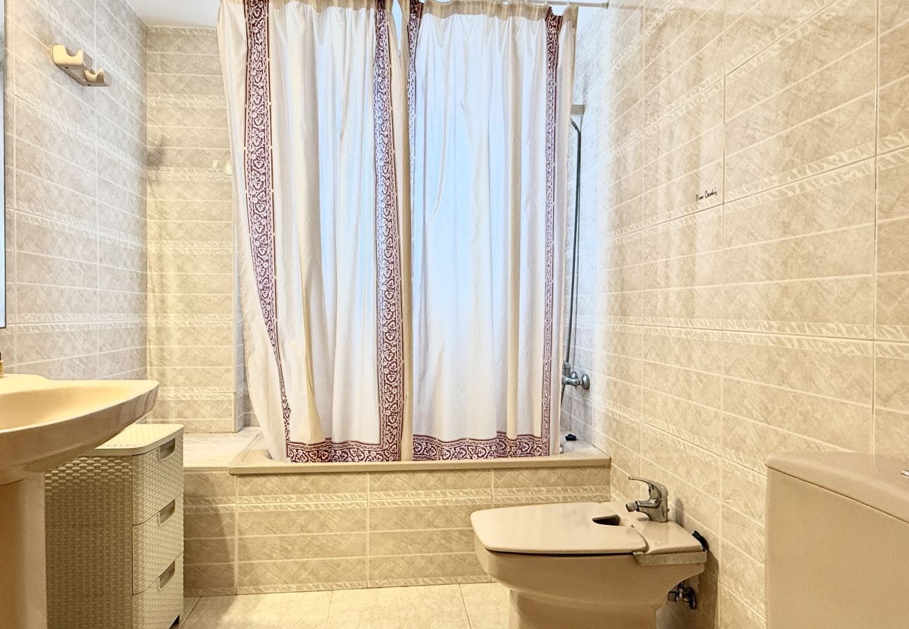 Appartement à Peñiscola - Mediterraneo - 🌴 Appartement avec terrasse à quelques pas de la plage et piscine commune