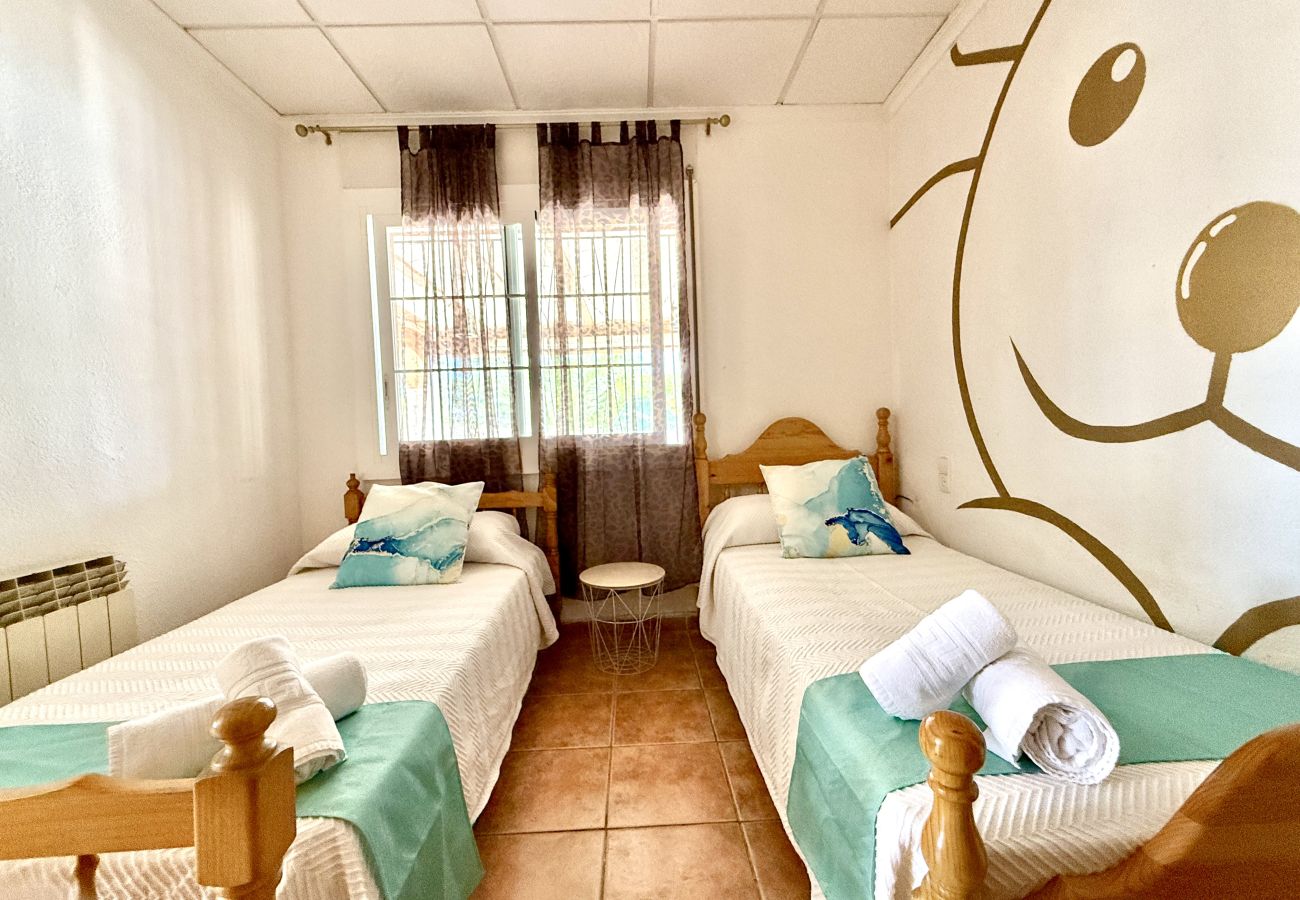Chalet à Peñiscola - 🌴 Villa Blaky – Piscine privée, idéale pour les familles et les groupes